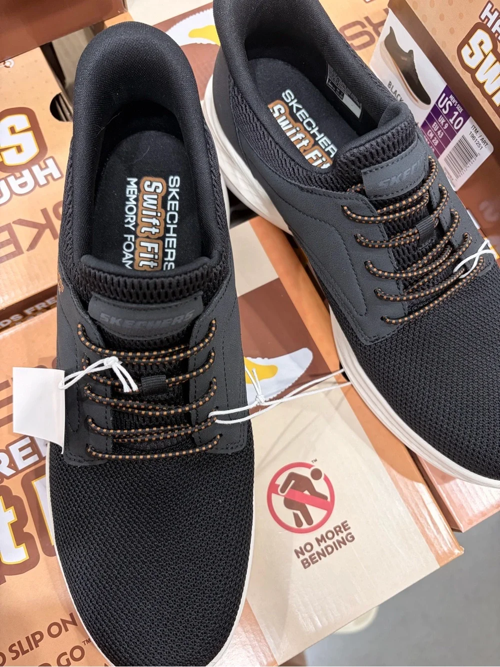 Skechers Swift Fit Hands-Free Shoe in black new
